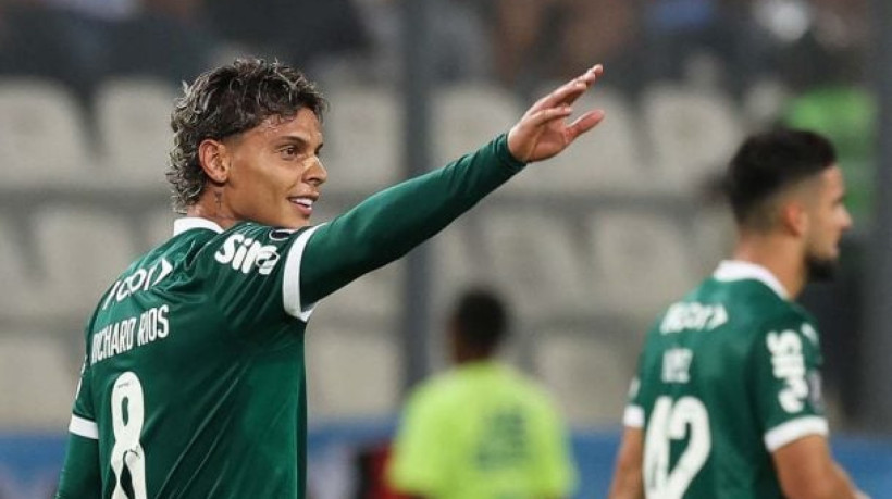 Clube já se movimenta para repor possível saída do colombiano e evitar outras baixas no elenco