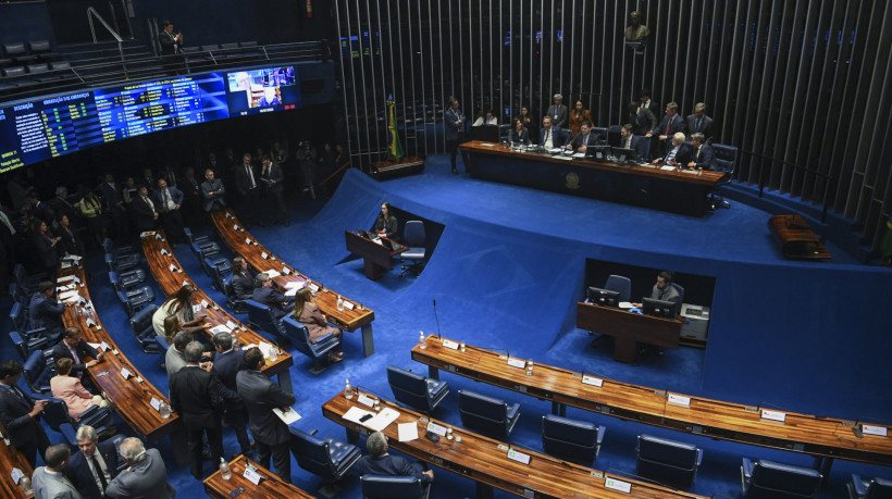 Com 267 votos a favor e 116 contra, a maioria dos parlamentares aprovou o projeto de lei, que agora segue para a sanção do presidente Lula. Ele tem até 15 dias para decidir sobre possíveis vetos.