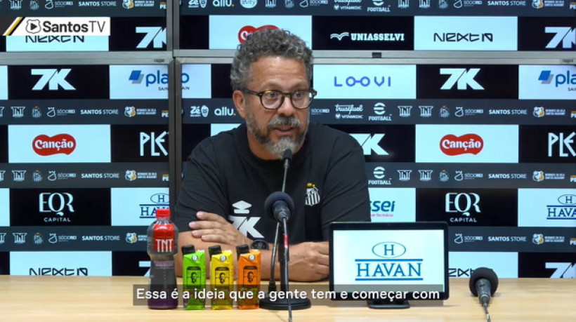 Cleber Xavier exalta vitória e papel de Neymar no Santos: 'Exemplo'