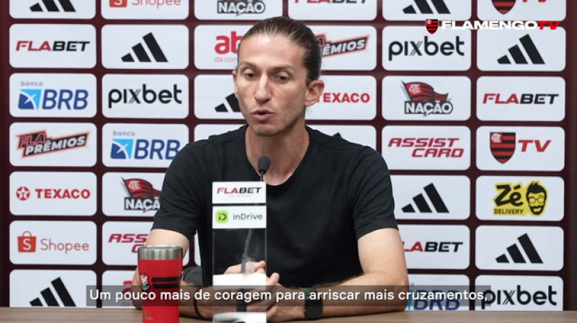 Filipe Luís diz que faltou coragem para arriscar mais na Vila Belmiro
