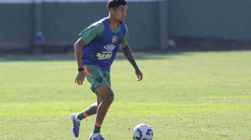 Jovem desce dos profissionais ao lado de Isaque e Wallace Davi e estará no duelo com o Corinthians, nesta quinta, em Moça Bonita