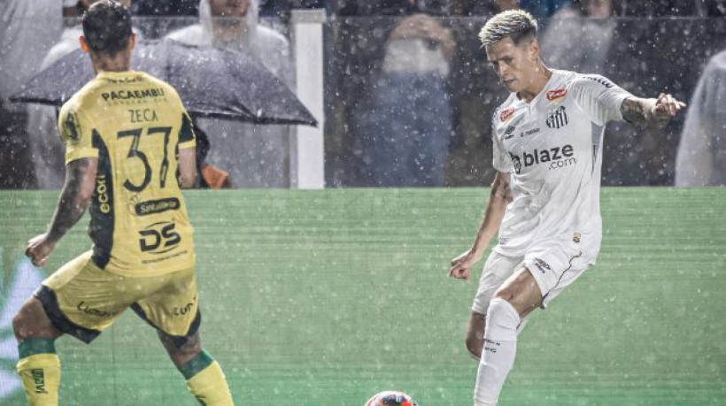 O Santos vai enfrentar o Mirassol hoje, 19, pelo Brasileirão. 