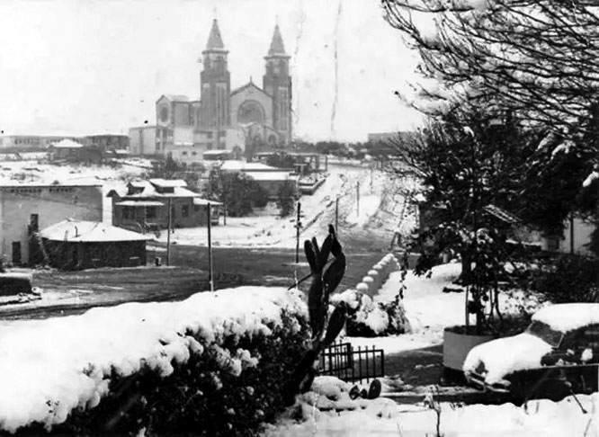 A maior nevasca ocorreu em 20/7/1957, quando nevou por sete horas ininterruptas em São Joaquim, na Serra.  A neve cobriu a cidade e foi necessário enviar socorro com mantimentos jogados por aviões para ajudar a população isolada.
