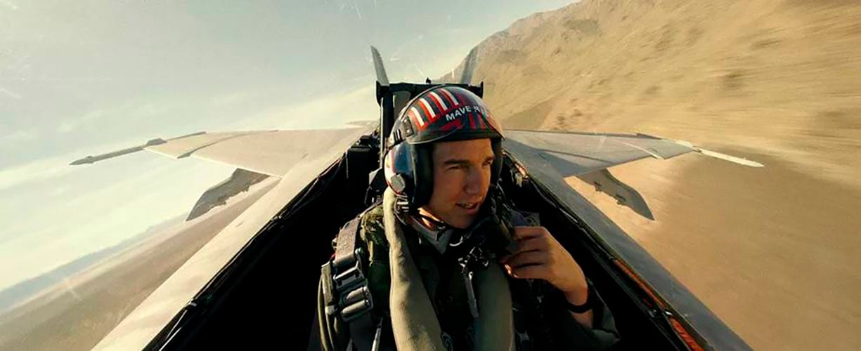 Na maior parte do tempo eu olhava para um pedaço de fita preta e imaginava tudo (o belo cenário que aparece no telão) .Me fez querer fazer algo como Top Gun, disse Cruise, que acabou conseguindo papéis em grandes filmes no decorrer de sua trajetória.