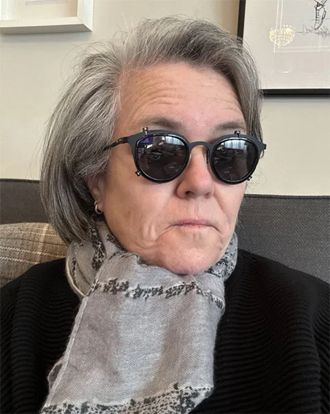 Devido ao fato de Rosie O'Donnell não ser do interesse de nosso grande país, estou pensando seriamente em tirar sua cidadania, escreveu Trump em sua plataforma Truth Social.