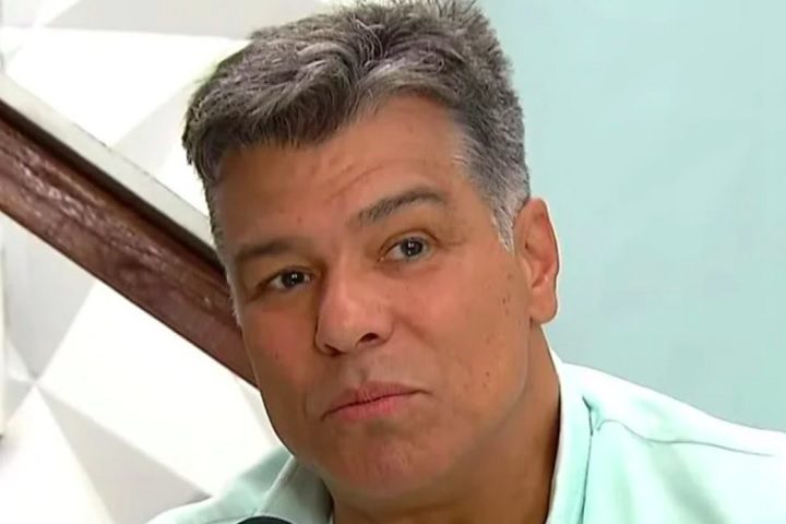 Segundo ele, a primeira ação foi comunicada previamente, mas a segunda ocorreu de forma inesperada, agravando sua condição. 