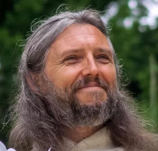 Sergei Torop, conhecido como Vissarion, foi considerado culpado por prejudicar a saúde e causar danos financeiros a seus seguidores.