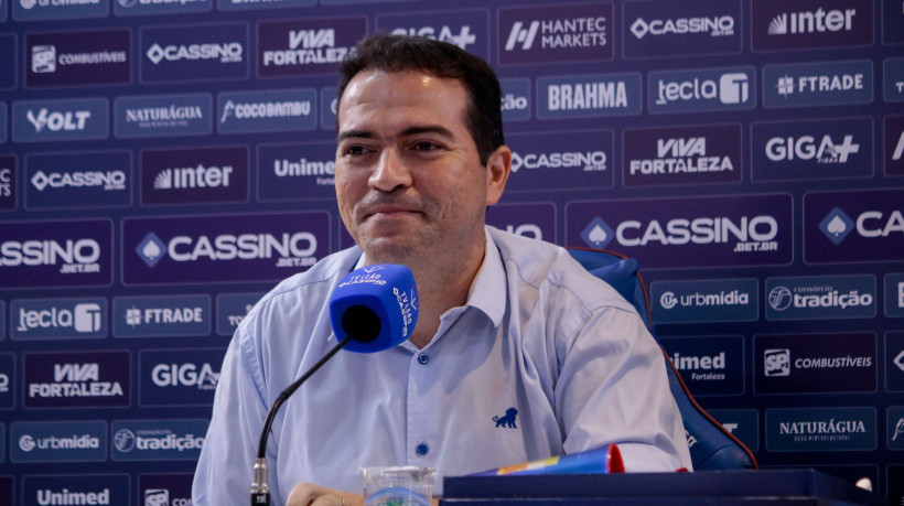 FORTALEZA, CEARÁ, BRASIL, 18-07-2025: Apresentação novo técnico do Fortaleza Renato Paiva, com o Ceo Marcelo Paz e Sergio Papelin no CT do PICI. (Foto: Samuel Setubal/ O Povo)