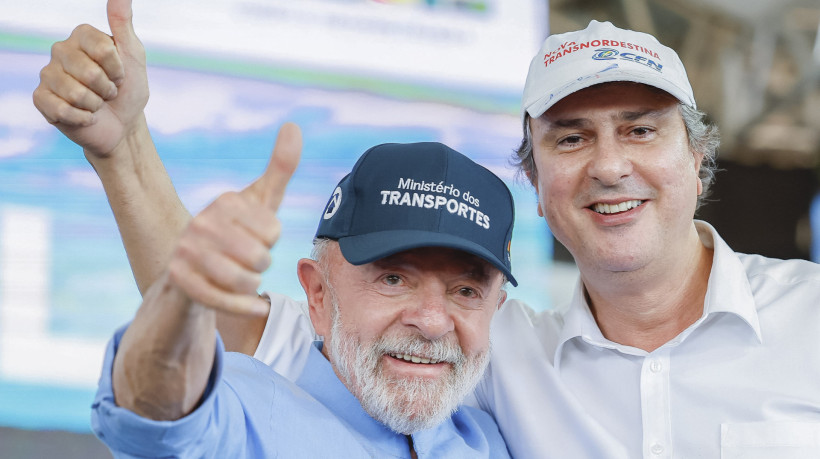 Lula e Camilo durante visita à ferrovia Transnordestina, em Missão Velha