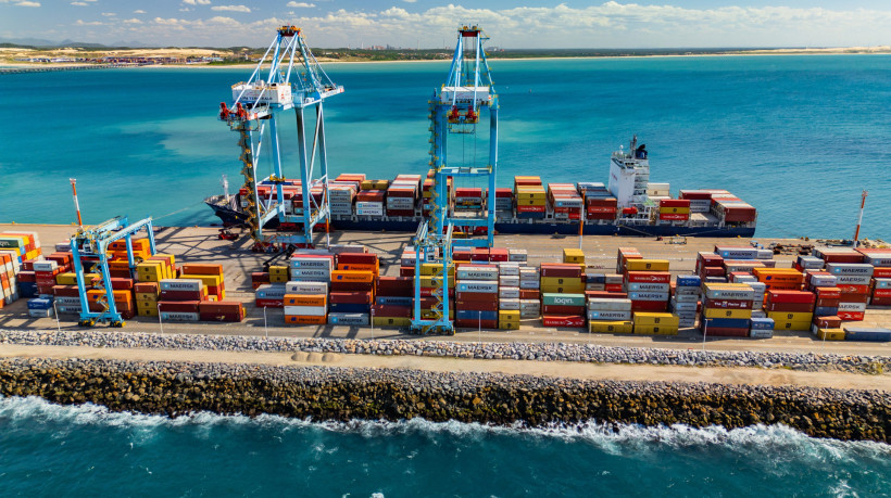 Navio com cargas saiu do Porto do Pecém nesta quarta-feira, 6 de agosto, rumo aos Estados Unidos
