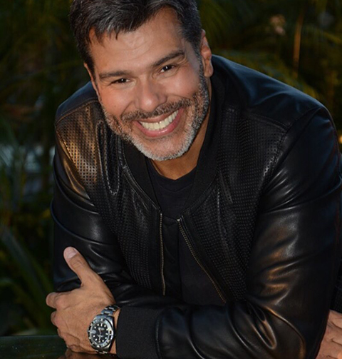 Maurício Mattar Kirk de Souza nasceu em 3 de abril de 1964, no Rio de Janeiro, em uma família de classe média-alta, de ascendência libanesa e portuguesa.