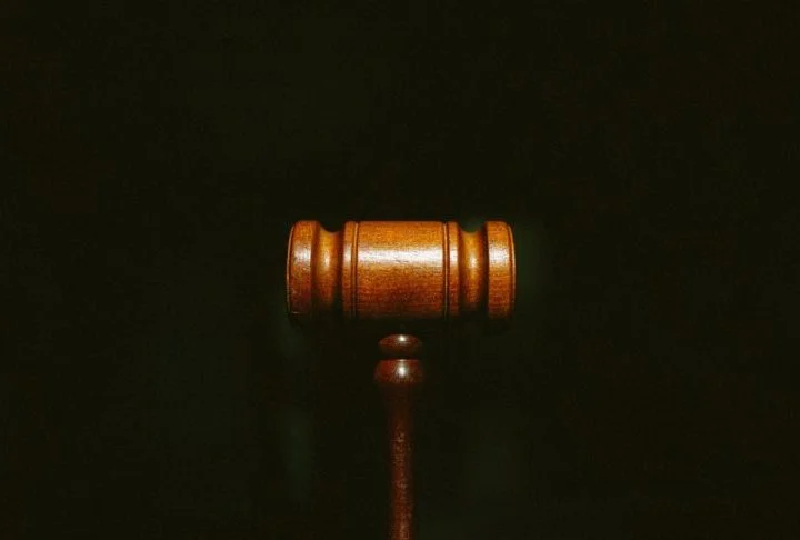 O juiz Michael Jesic chegou a declarar: “Não estou dizendo que eles devem ser soltos, isso não cabe a mim decidir. Mas acredito que eles já fizeram o suficiente nesses 35 anos para merecer essa chance”, disse o juiz Michael Jesic.