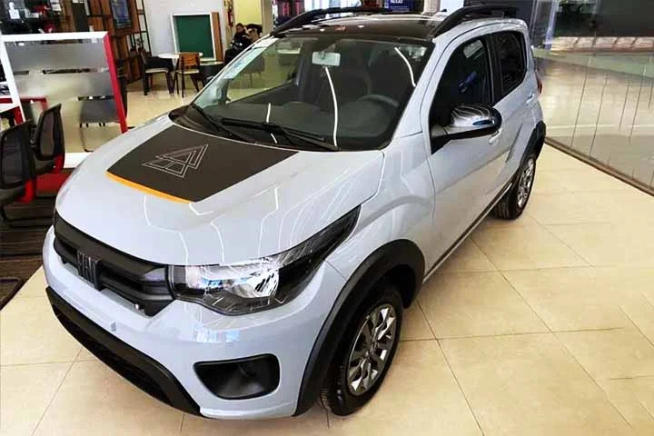 Fiat Mobi Trekking, da linha Fiat Mobi - Preço atual após o decreto: R$ 73.290 - Desconto: R$ 9.700. 
