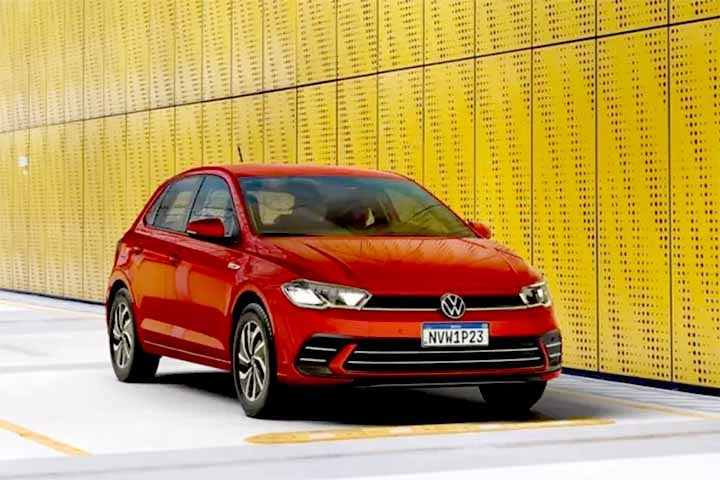 Polo Highline, da Volkswagen - Preço atual após o decreto: R$ 120.240 - Desconto: R$ 11.410.
