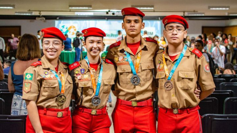A instituição conta com mais de mil estudantes matriculados, porém nem todos estão inseridos nas etapas de ensino que participam das competições