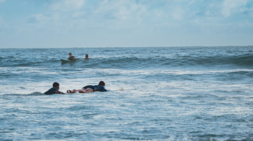 Aulas de surfe ocorrem no Titanzinho 