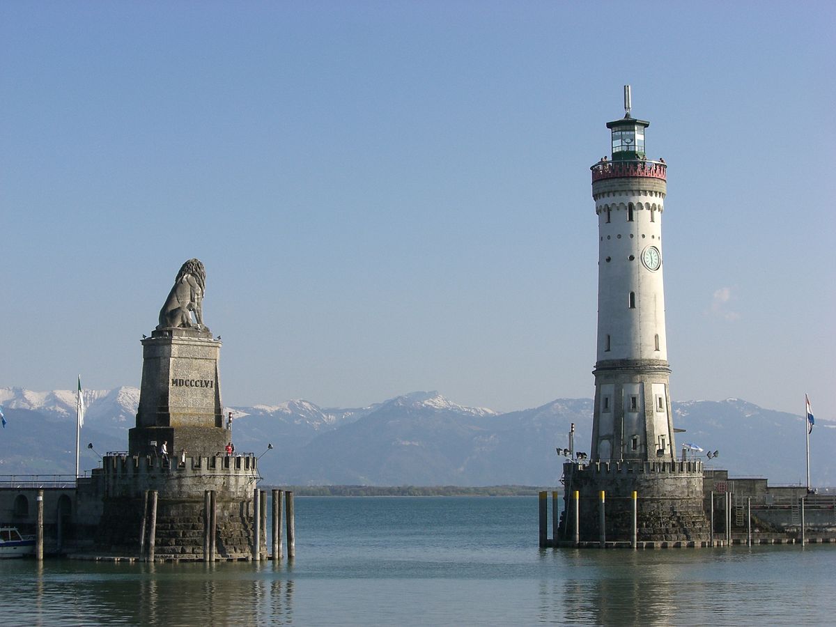 Lindau (Alemanha) – Ilha pitoresca no Lago de Constança, com vistas espetaculares e um porto histórico.
