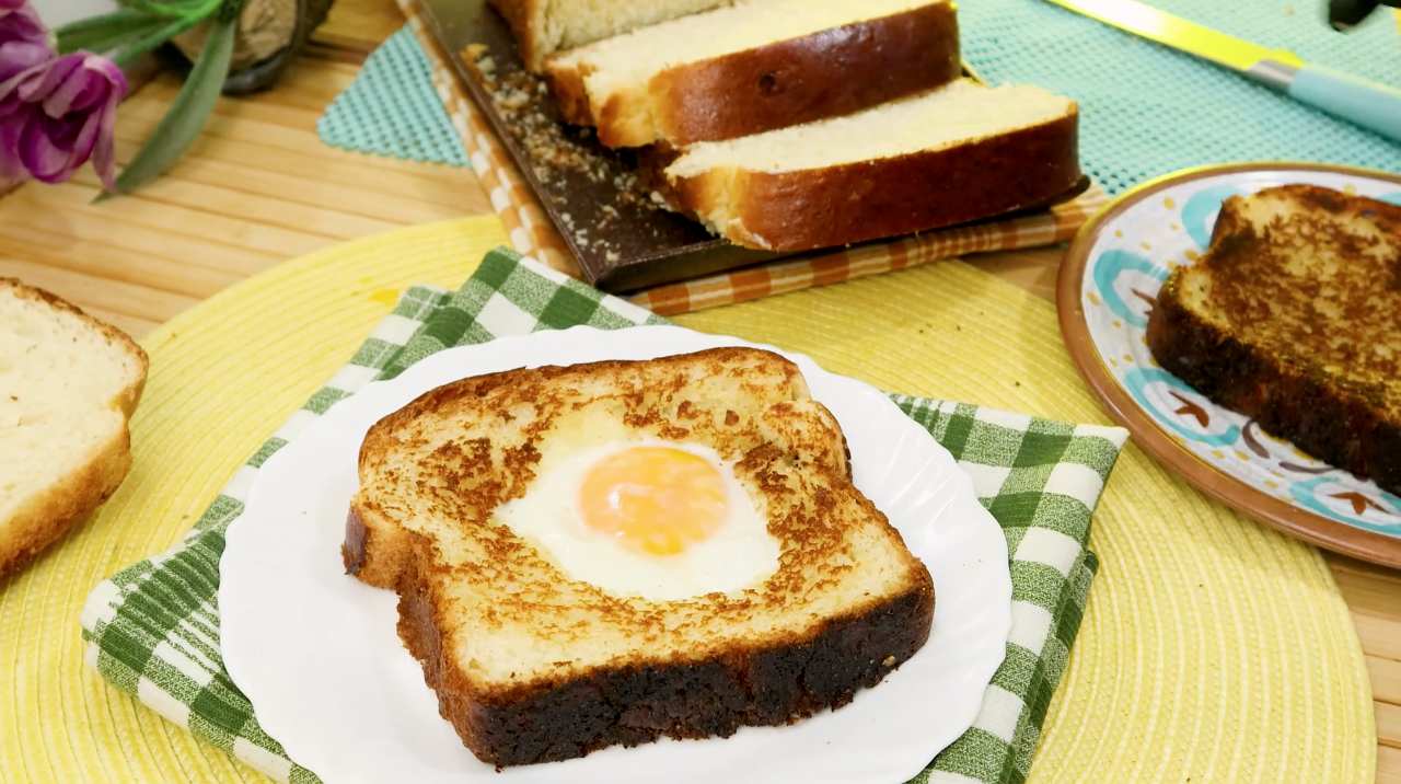 Pão Petrópolis - Originária da cidade de Petrópolis, no Rio de Janeiro, é uma grossa fatia de pão caseiro tostado com bastante manteiga por cima . É uma das referências gastronômicas da região, mas que podem ser uma opção para qualquer um que quer um café da manhã que sustente. 
