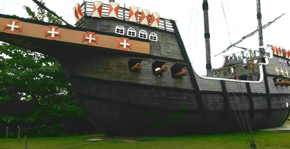 Museu da Epopeia do Descobrimento (Porto Seguro-BA): Fica na cidade onde o Brasil foi descoberto em 1500. Aborda as navegações, inovações tecnológicas e manifestações artísticas dos séculos XIV e XV. No memorial, inaugurado em 2003, é possível entrar numa réplica da nau de Pedro Álvares Cabral. 