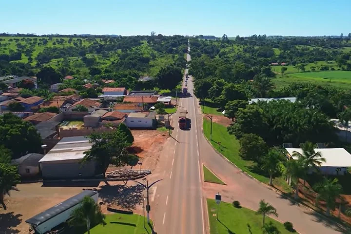 Com área de aproximadamente 59 km², é um dos menores municípios do estado em termos demográficos.