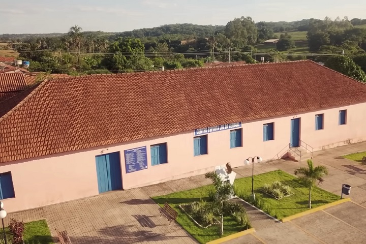 Fundado em 9 de fevereiro de 1929, Palmelo foi emancipado em 13 de novembro de 1953, separando-se de Pires do Rio.