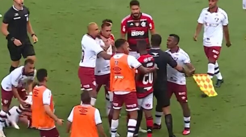 Tradicional duelo carioca empata com outros dois clássicos na ponta da tabela dos jogos de maior rispidez no Brasil