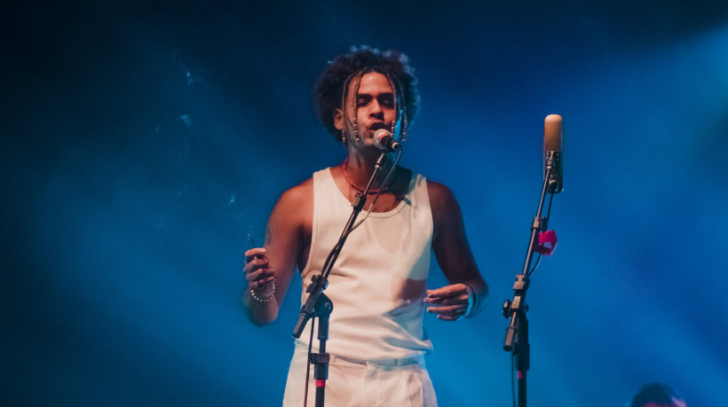 No repertório, o público poderá conferir, em primeira mão, as dez faixas inéditas do álbum 