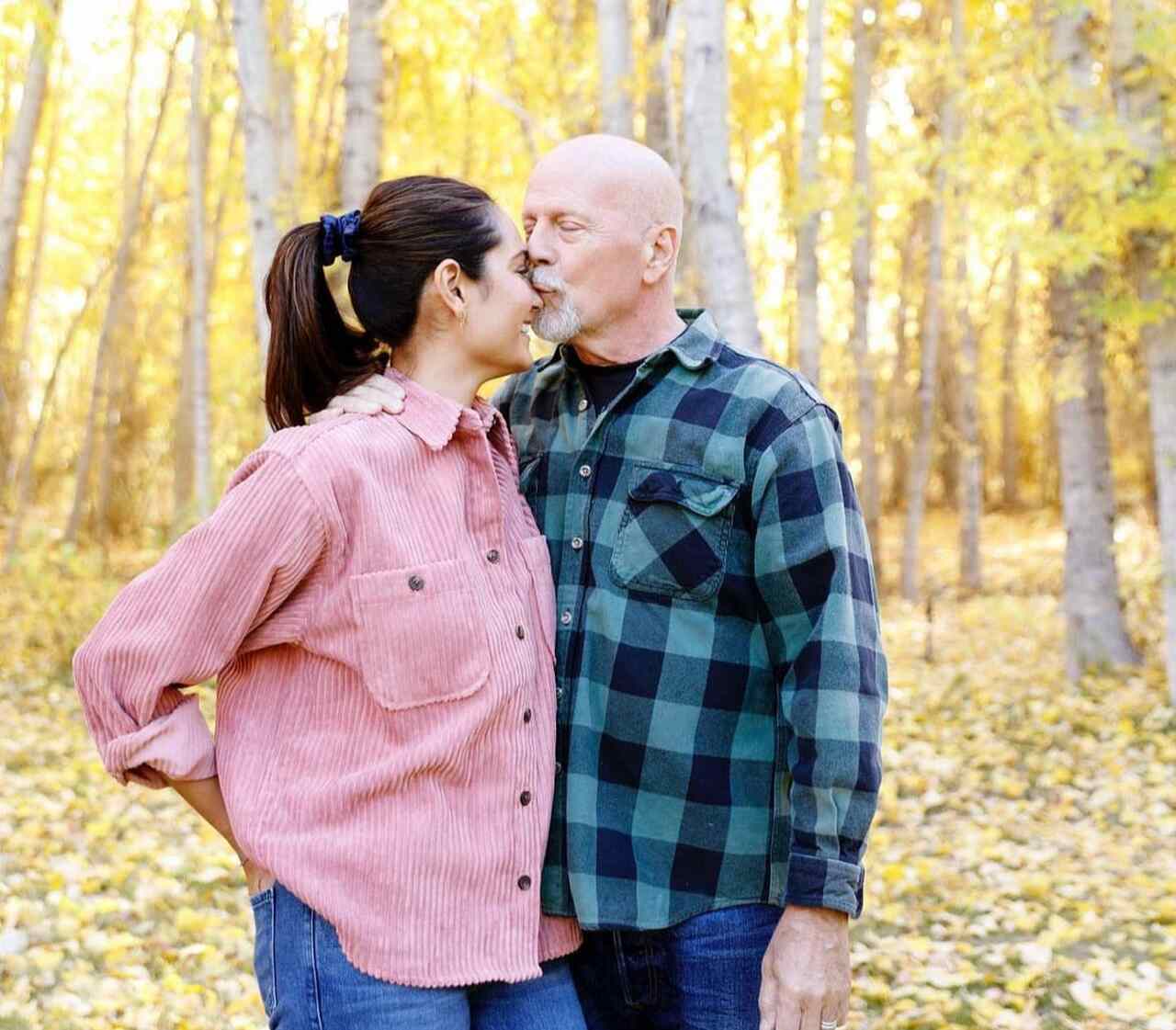 Emma já desabafou outras vezes nas redes sociais sobre a dificuldade em cuidar do ator. Chamada de corajosa pelos fãs do astro, ela disse que a alegria nas fotos muitas vezes não reflete o cansaço e o esforço diário para enfrentar a situação.  

