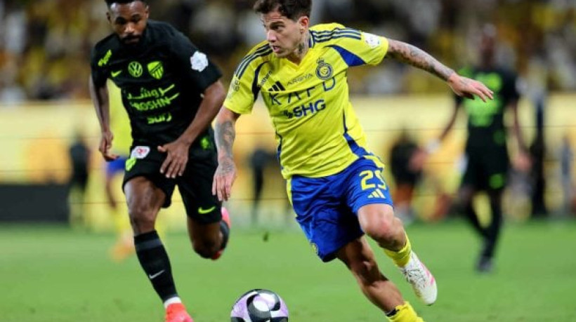 Otávio não foi relacionado para fazer a pré-temporada com o Al Nassr e pode aparecer no Verdão na vaga do colombiano