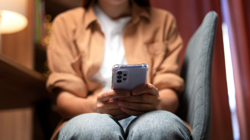 Quem quiser superar o vício em smartphone pode achar isso tão difícil quanto um fumante que quer largar o cigarro. Contudo, a longo prazo os benefícios para a saúde da redução do uso do smartphone são enormes