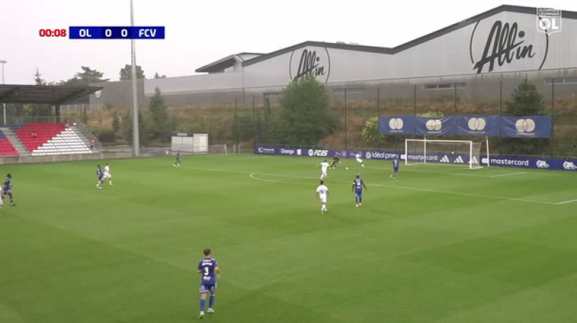 Lyon abre pré-temporada com vitória sobre o Villefranche