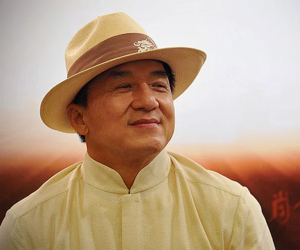 Se meu filho for capaz, ele pode ganhar o próprio dinheiro. Caso contrário, estarei desperdiçando o meu, comentou Chan, que é pai de Jaycee Chan e Etta Ng Chok Lam.