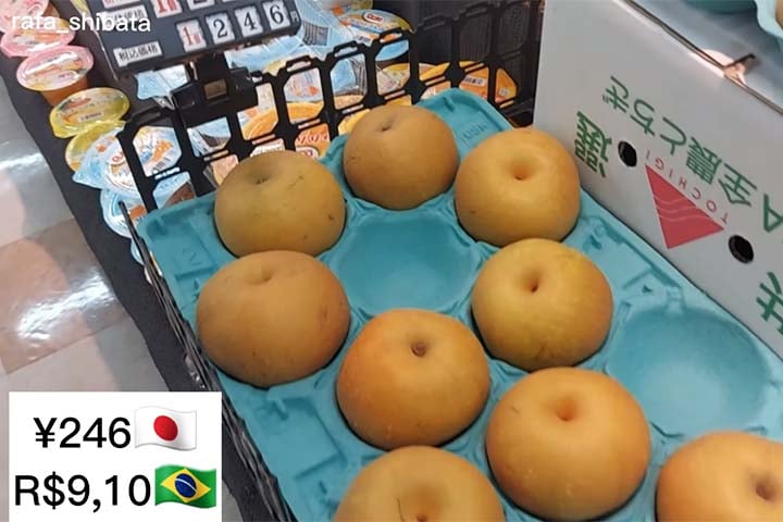 A youtuber Rafaela Kaori é outra a falar sobre o mundo nipônico e os preços das frutas no Japão. A pera, por exemplo, custa R$ 9,10.