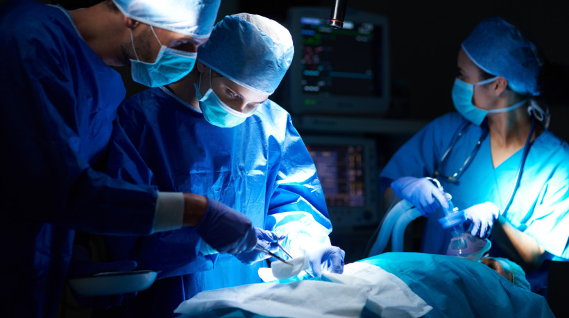 Estima-se que as pedras na vesícula atinjam até 20% da população brasileira. Tratamento envolve a remoção do órgão; saiba mais 