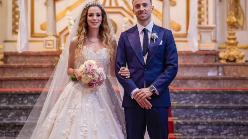 Jogador morreu em um grave acidente de carro no início do mês na Espanha, junto com seu irmão; Casamento aconteceu dias antes