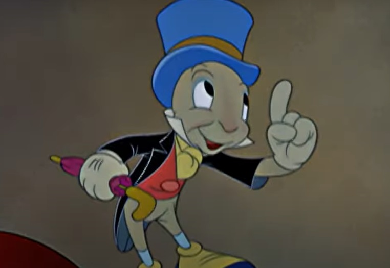 Personagem: Grilo Falante - Filme: Pinóquio - Esse singelo serzinho foi uma das mascotes da Disney e sua aparição em Pinóquio mostrou toda sua simplicidade, graciosidade e lealdade com seus amigos. 