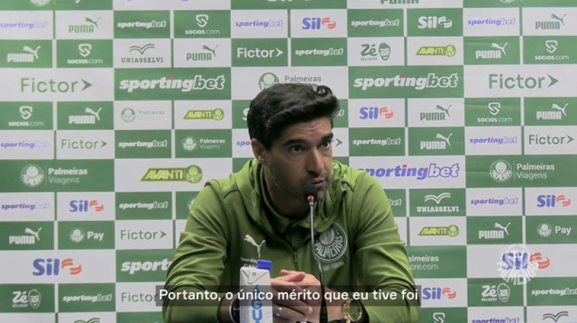 Abel 'brinca' com nova fase de Vitor Roque e pede 'pés no chão'