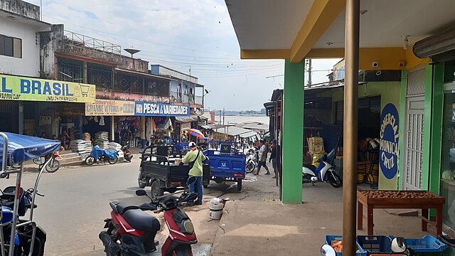 Tabatinga (Brasil) / Letícia (Colômbia)
Formam a fronteira mais movimentada entre os dois países, localizada no extremo oeste do Amazonas.