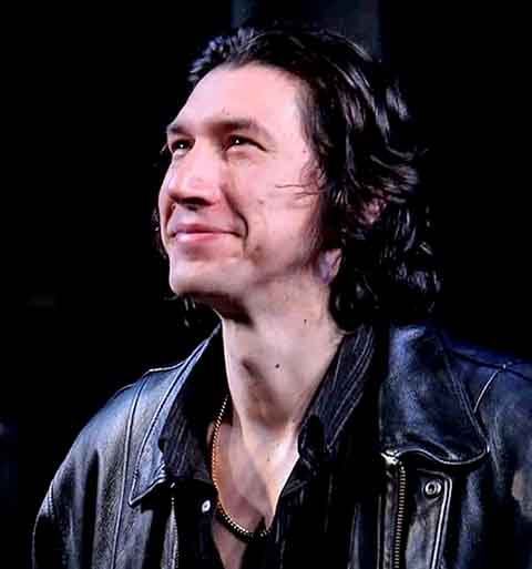 Adam Driver é um dos atores mais talentosos da atualidade. Conhecido por sua versatilidade em filmes de grande circuito e também produções independentes, o ator completou 41 anos em 19/11/2024. 