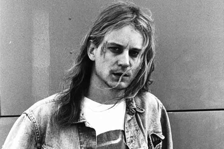 Stellan Skarsgård nasceu em Gotemburgo, na Suécia, em 13 de junho de 1951. Ele é um dos atores escandinavos mais respeitados internacionalmente, reconhecido por sua versatilidade em dramas intensos, filmes autorais europeus e blockbusters de Hollywood.
