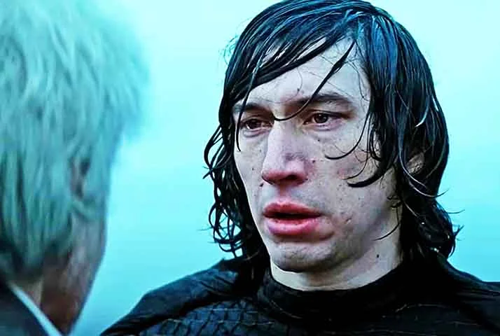 Adam Driver também esteve nas sequências da triologia:  Star Wars: O Despertar da Força, em 2015; e  Star Wars: A Ascensão Skywalker, em  2019.