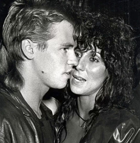 Só para citar alguns exemplos, Val Kilmer teve casos amorosos com a cantora Cher, a modelo Cindy Crawford e as atrizes Angelina Jolie e Drew Barrymore.