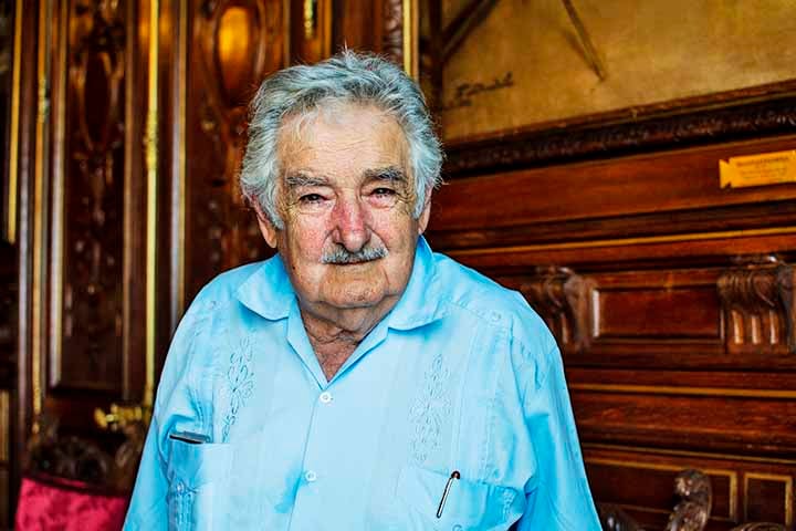 13/5 – José Mujica
O ex-presidente do Uruguai morreu aos 89 anos em Montevidéu, vítima de câncer no esôfago. Conhecido por seu estilo austero e pensamento progressista, ficou mundialmente admirado por sua simplicidade. Liderou o país entre 2010 e 2015 com foco em justiça social.