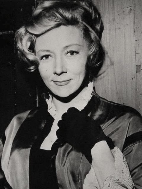 O caso contribuiu para o divórcio de Gloria e Nicholas em 1952.