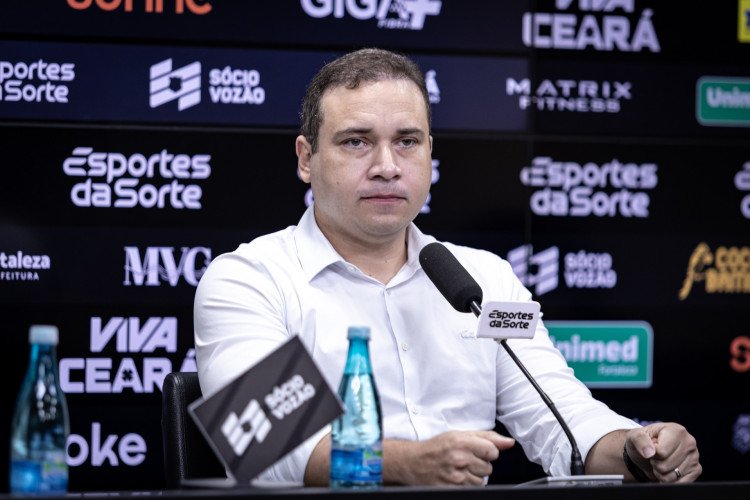 Haroldo Martins, CEO de futebol do Ceará, durante coletiva de imprensa em Porangabuçu, em 24 de julho de 2025