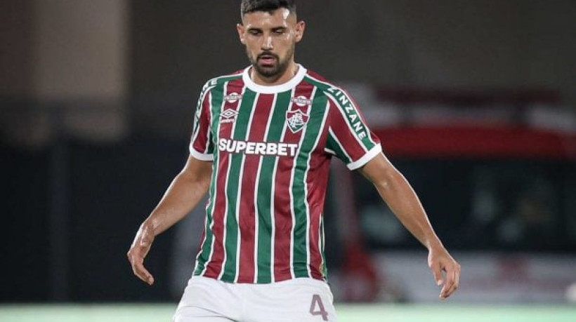 Zagueiro sofre problema no joelho direito e precisará parar por seis semanas; zaga começa a preocupar Renato Gaúcho