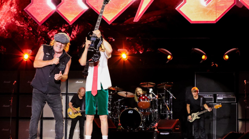 Banda de rock AC/DC pode fazer três shows no Brasil com nova turnê
