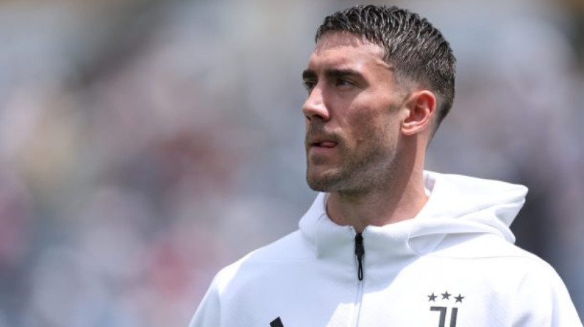 Negociações ainda não avançaram, mas possível troca de jogadores também está em análise entre os clubes