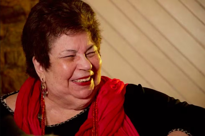 1/5 – Nana Caymmi
A cantora brasileira morreu aos 83 anos no Rio de Janeiro, após falência múltipla dos órgãos. Dona de voz marcante, brilhou na MPB com interpretações intensas e emocionais. Filha de Dorival Caymmi, teve carreira consagrada por sua autenticidade e força artística.
