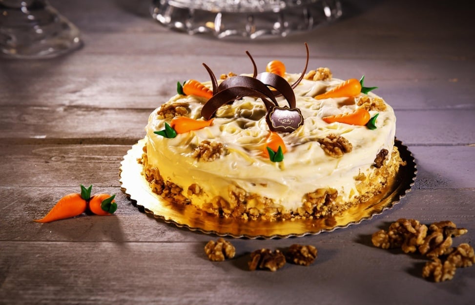 A variedade laranja é rica em alfa e betacarotenos, fundamentais para a produção de vitamina A. As amarelas apresentam maior quantidade de luteína, importante para a visão.